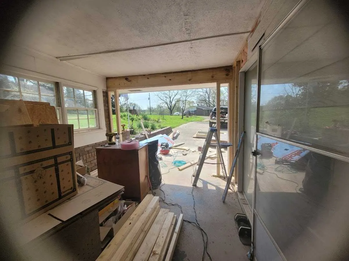 Air movers and dehumidifier for Water Mitigation Services in Wahoo